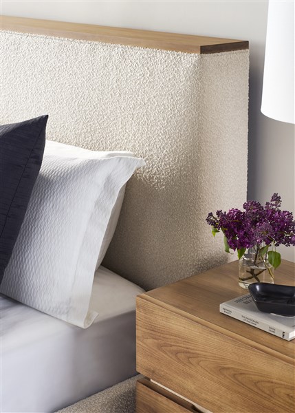 EDGE_P588N2-CA_V7015KF